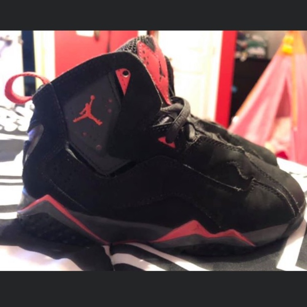 Jordan True Flights